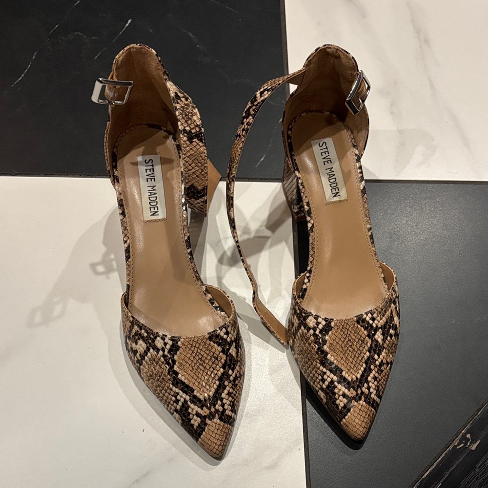 Steve Madden Tan Snake Print Heels